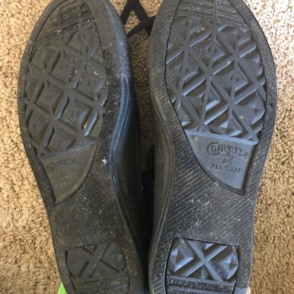 Monochrome high top converse🖤 - Picture 4 of 5